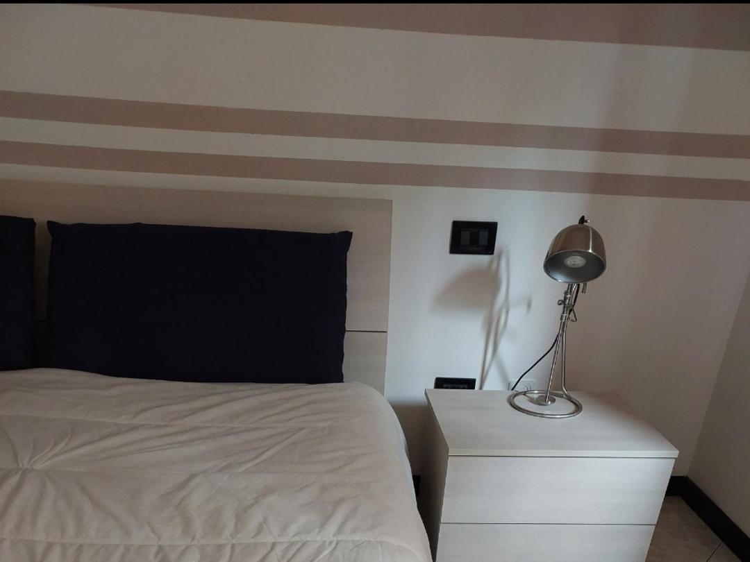 Casa T.U.A. Apartman Sale Marasino Kültér fotó